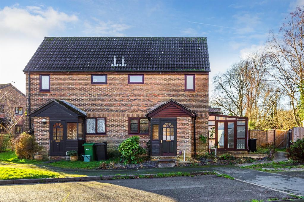 Treelands, North Holmwood, Dorking, RH5 1 bed semidetached house £