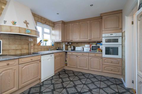 32 Broadfield Road, Hemel Hempstead, HP2 4DP