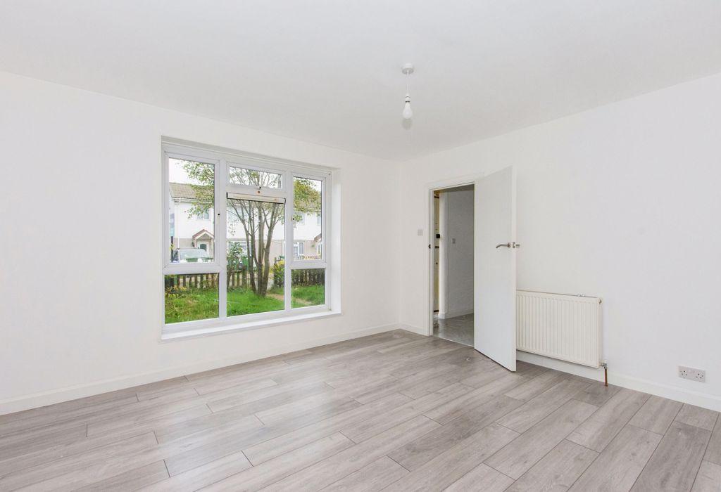 Maiden Lane, Crayford, Dartford 3 bed semidetached house £1,325 pcm