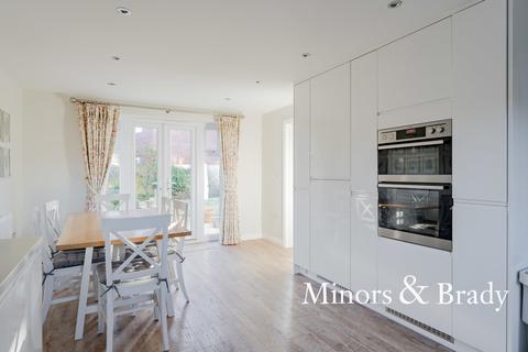6 Colossus Way, Norwich, NR5 0UX