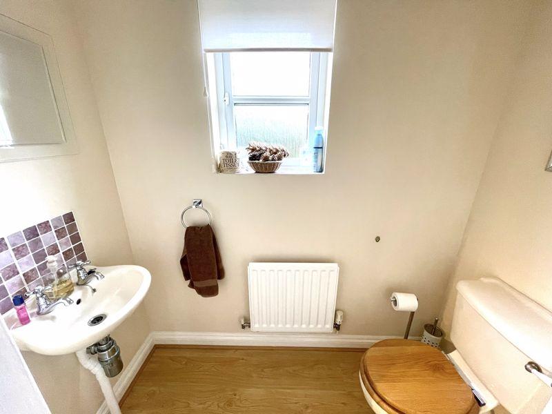 Cloakroom / WC