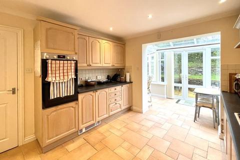 5 Bishop Temple Road, Truro, TR1 1YP