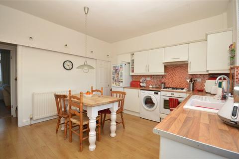 18 Cross Flatts Crescent, Leeds, LS11 7JT