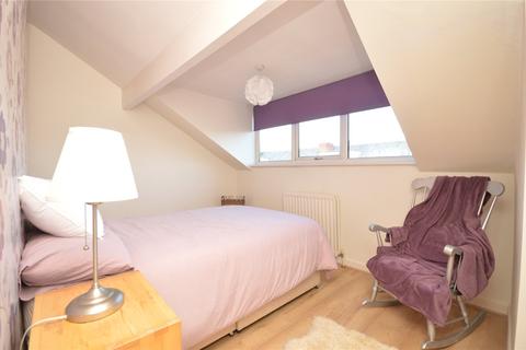 18 Cross Flatts Crescent, Leeds, LS11 7JT