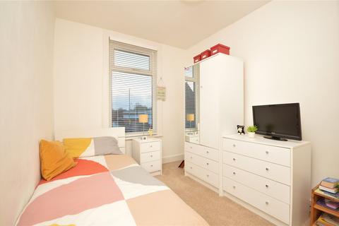 18 Cross Flatts Crescent, Leeds, LS11 7JT