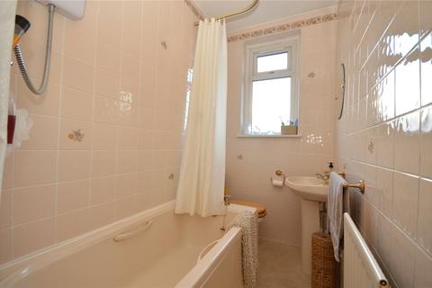 18 Cross Flatts Crescent, Leeds, LS11 7JT