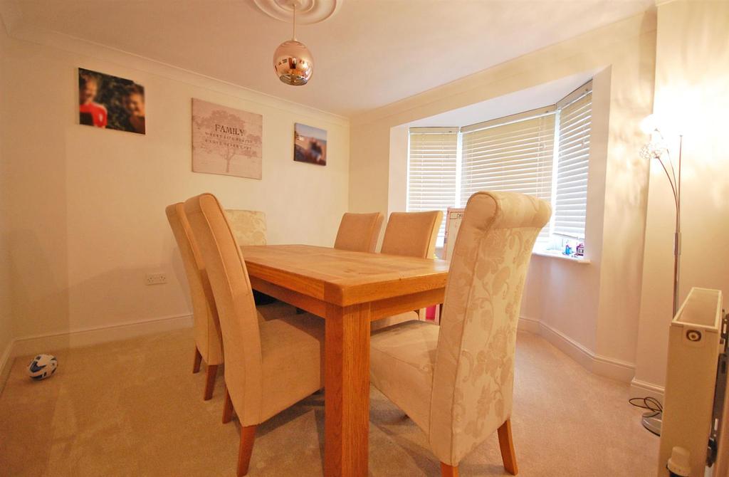 Dining room.jpg