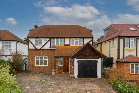 36 Edenfield Gardens, Worcester Park, KT4 7DU