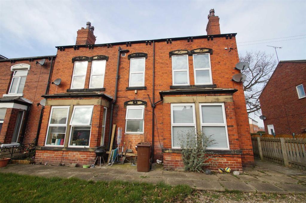 Ashfield Terrace, Leeds 1 bed flat £450 pcm (£104 pw)