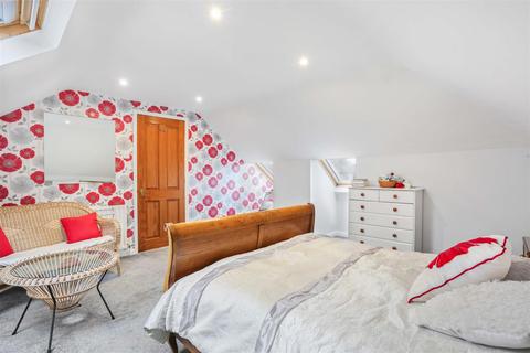 4 bedroom detached bungalow for sale - Sunningdale Road, Sutton