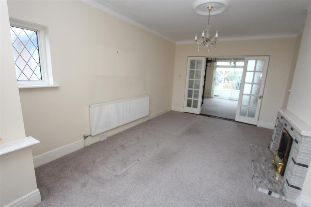 Mansfield Hill, North Chingford, London 2 bed property £550,000