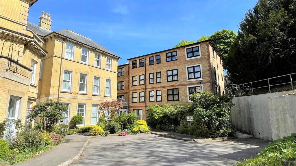 Fairfield Road, Eastbourne 2 bed retirement property £165,000