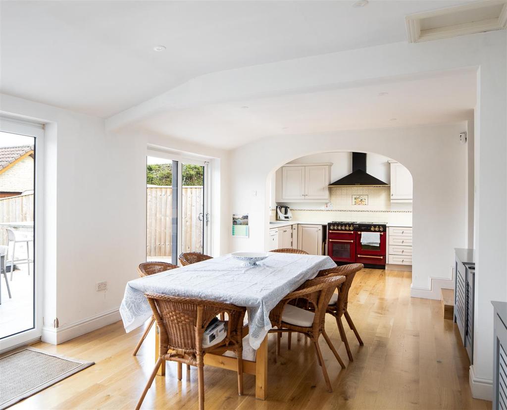 41 Weston Road-19 - Cropped.jpg