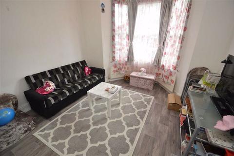 4 bedroom house for sale - Halley Road, London, E12