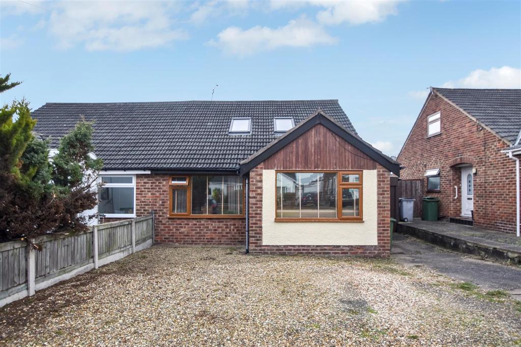 Nelson Drive, Pensby, Wirral 4 bed semidetached bungalow £279,950