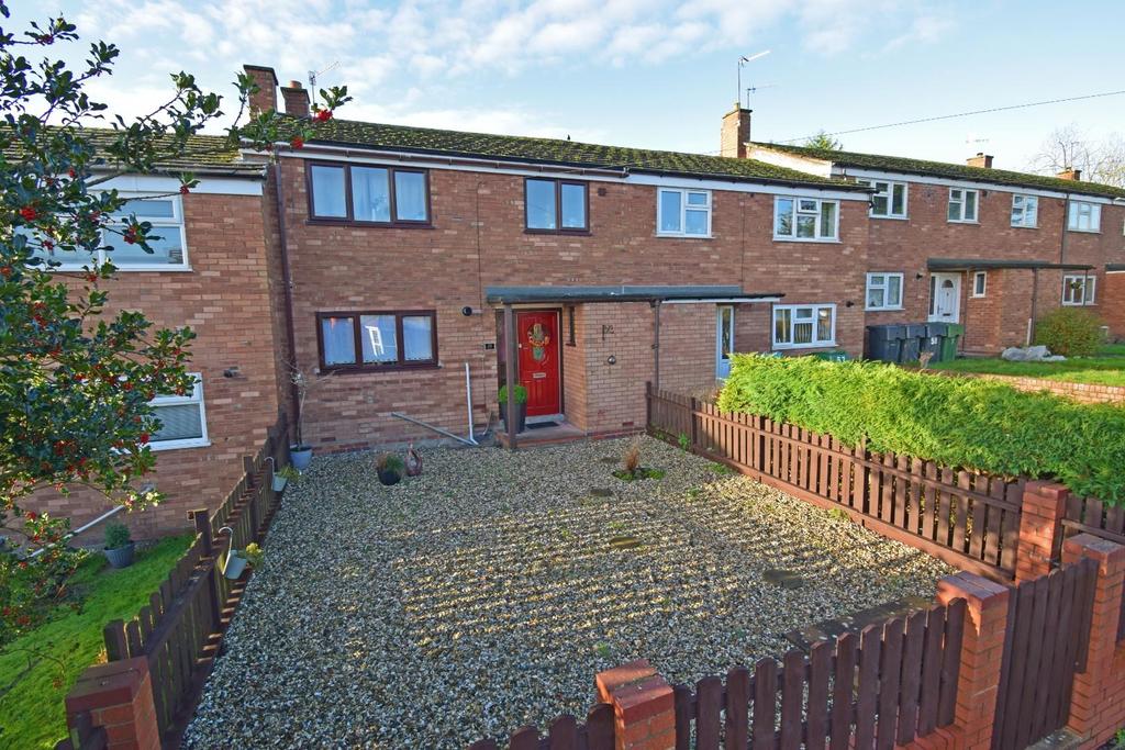 55 Fox Lane, Bromsgrove, Worcestershire, B61 7NJ 3 bed terraced house £250,000
