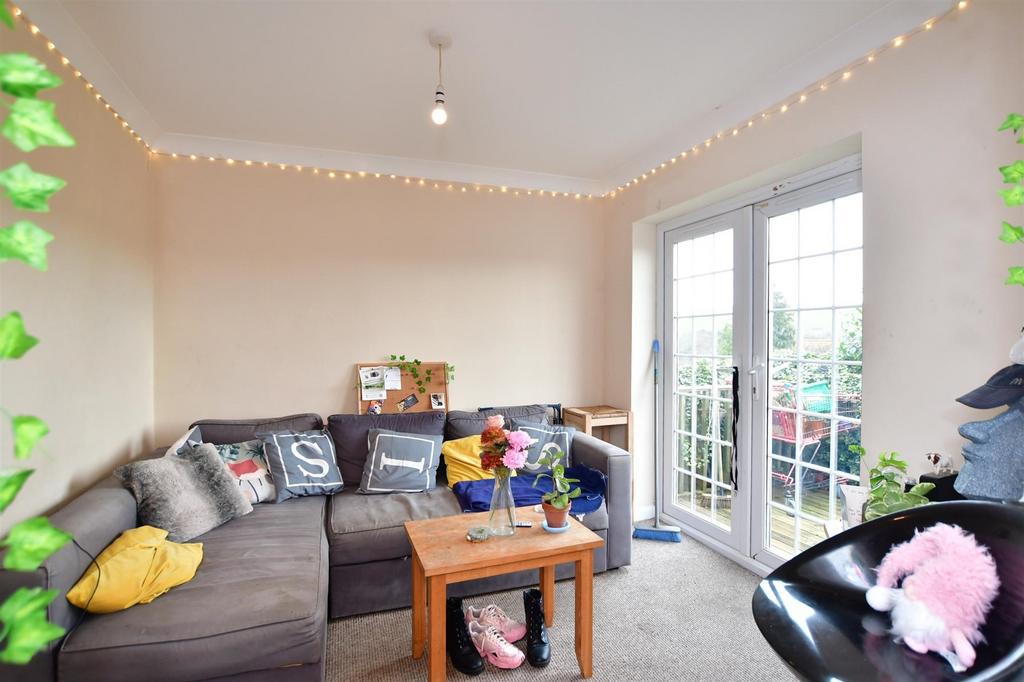Dartmouth Crescent, Brighton, East Sussex 4 bed semidetached house £