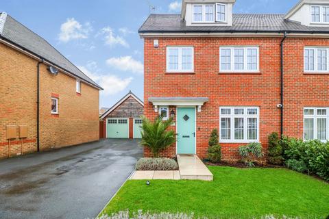 9 Finches Chase, Basildon, SS15 5YL