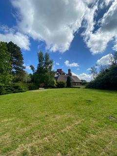 4 bedroom semi-detached house to rent, Manor Road, Thornton Hough, Wirral, Merseyside