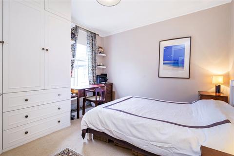 3 bedroom flat to rent, Haverhill Road, London, SW12