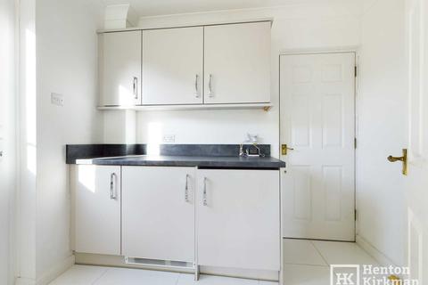 14 Broxted Drive, Wickford, SS12 9RA