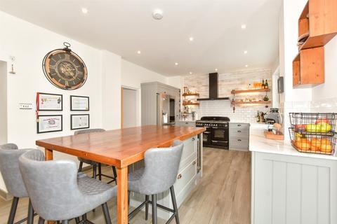 4 bedroom detached house for sale, Belcaire Close, Lympne, Kent