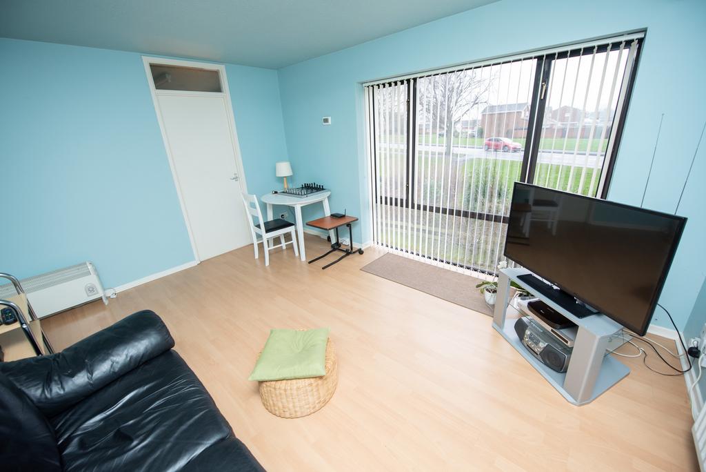Glanton Close, Waldridge Park... 2 bed flat £82,000