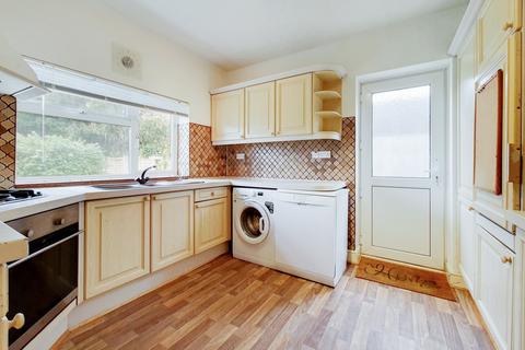 3 bedroom bungalow to rent, Blackbrook Lane, Bromley, BR1