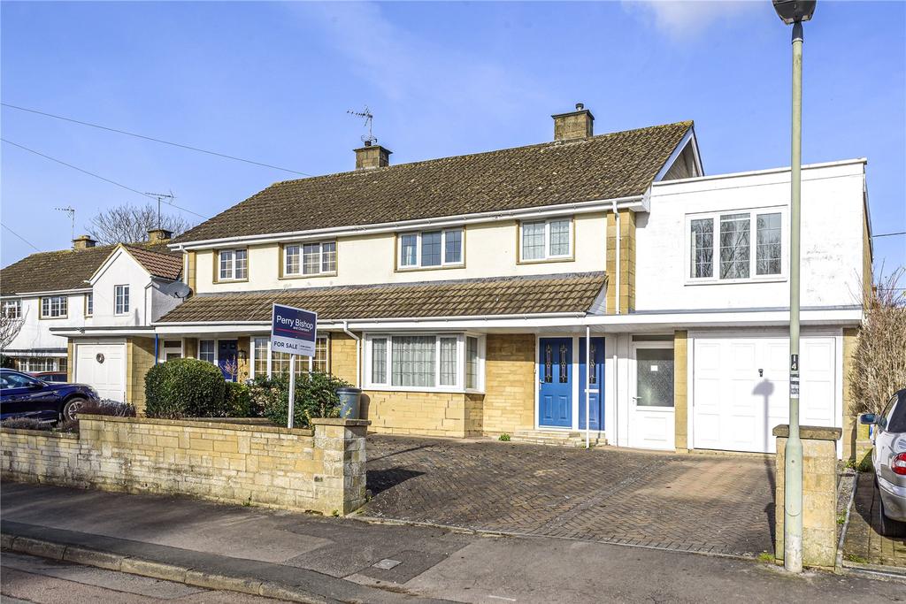 Cirencester, GL7 5 bed semidetached house £450,000