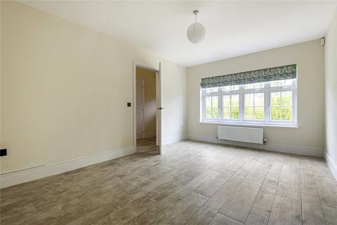 4 bedroom detached house to rent, Pinkney Road, Coate, Swindon, Wiltshire, SN3