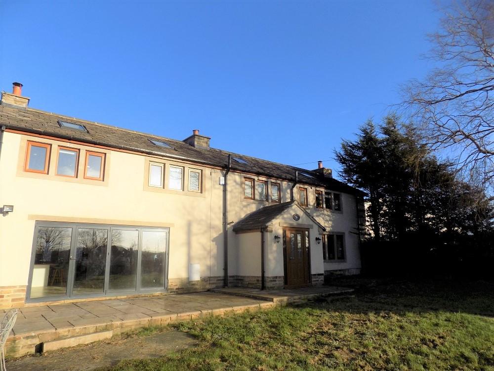 Lower Chatts Farm Cliff Hollins Lane... 4 bed detached house £2,000