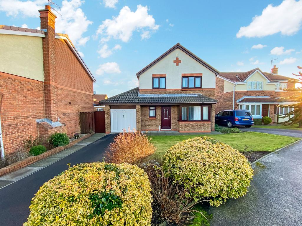 Hilton Drive, Peterlee, Durham, SR8 5UB 3 bed detached house £215,000
