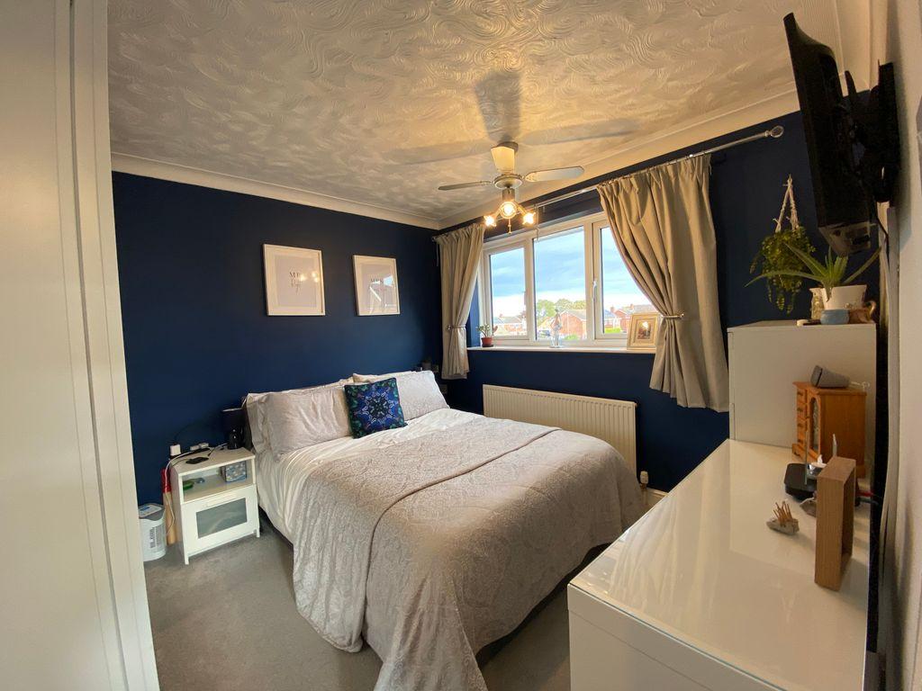Bedroom 1 (Double)