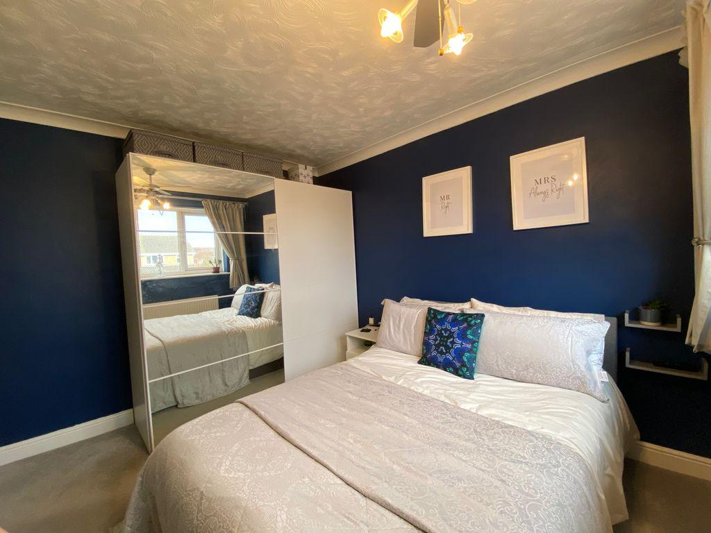 Bedroom 1 (Double)