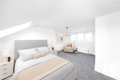17 Adomar Road, Dagenham, RM8 3LR