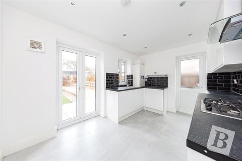 17 Adomar Road, Dagenham, RM8 3LR