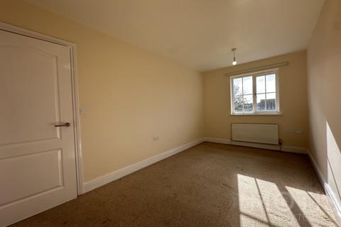 3 bedroom terraced house to rent, Paddock Mews, Paddock Close, CT20