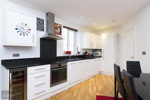 2 bedroom apartment to rent, Finchley Road, Childs Hill, London, NW2