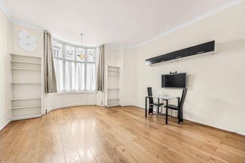 1 bedroom flat to rent, Gloucester Terrace, London