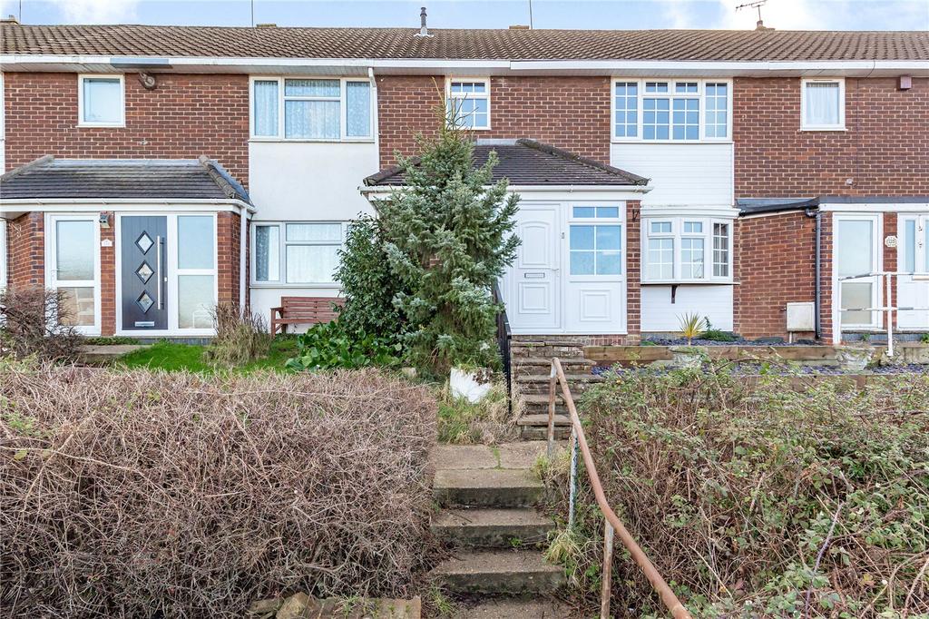 Rantree Fold, Lee Chapel South, Essex, SS16 3 bed terraced house £325,000