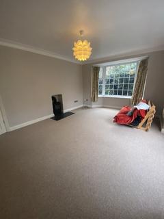 1 bedroom flat to rent, Welham House, North Parade