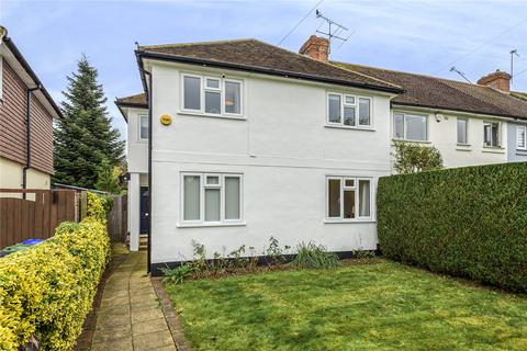 11 Gaviots Green, Gerrards Cross, SL9 7EB
