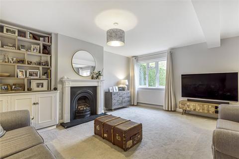 11 Gaviots Green, Gerrards Cross, SL9 7EB
