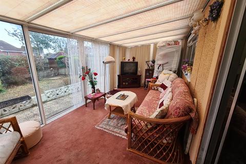 3 bedroom semi-detached bungalow for sale - Minffrwd Close, Pencoed, Bridgend, CF35 6SE