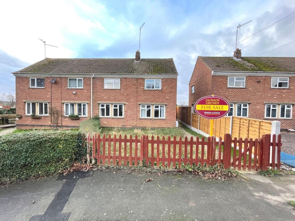 Carey Road, Hackleton, Northampton NN7 2AE 3 bed semidetached house