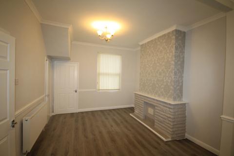 3 bedroom terraced house to rent, Alliance Avenue, Hull, HU3