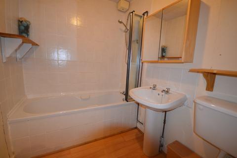 1 bedroom flat to rent, Gibson Terrace, Maryfield, Dundee, DD4
