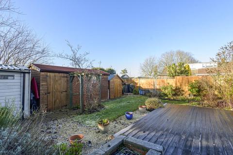 20 Fieldfare, Swindon, SN3 5BE