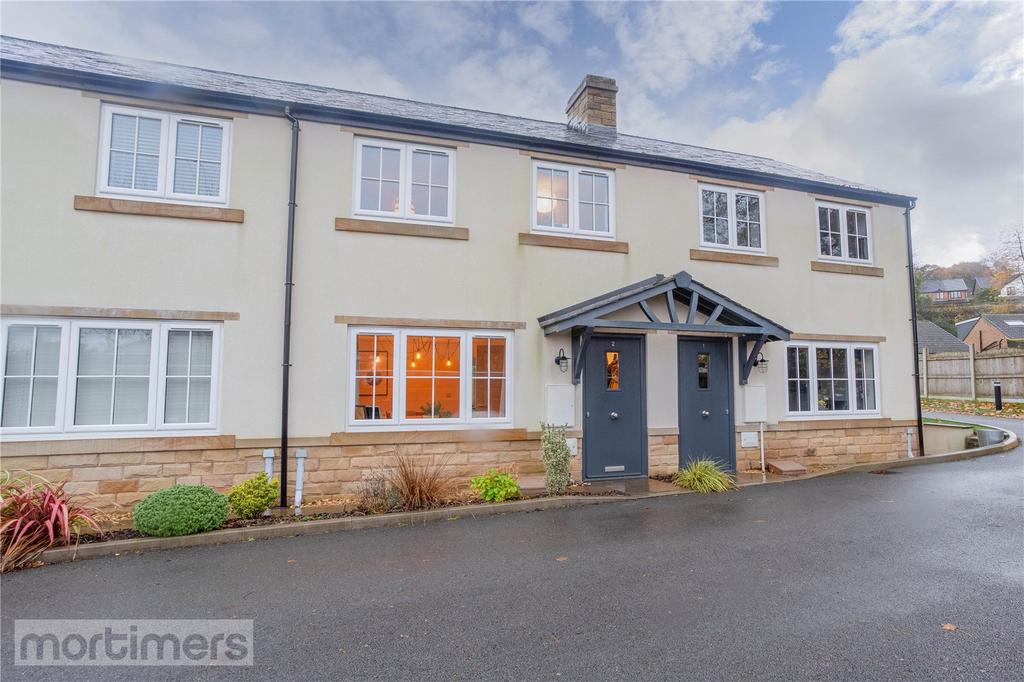 Knowsley Road, Wilpshire, Blackburn, BB1 3 bed terraced house £235,000