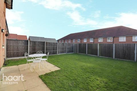 43 Farnley Road, Hamilton, Leicester, LE5 1GP